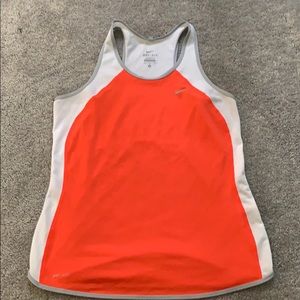 Nike women’s medium workout top